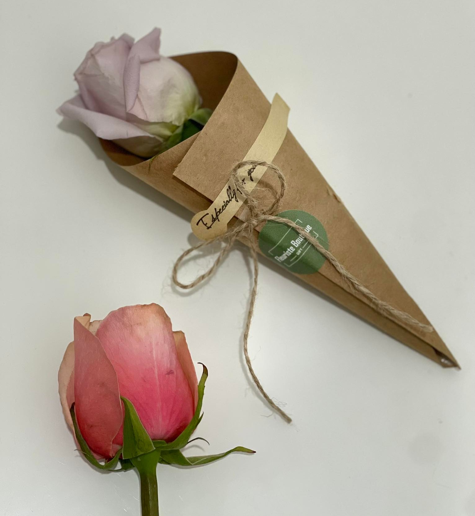 1 - ცალი ვარდი